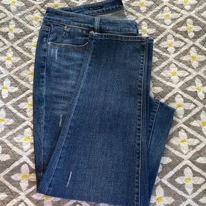 Talbots Women’s size 16 boyfriend Must have Jeans . Great condition. No flaws.